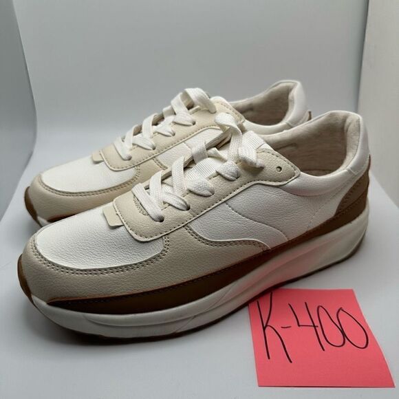 CUSHIONAIRE Women's lace up Sneaker +Comfort Foam 8 WHITE/TAN - Picture 3 of 7